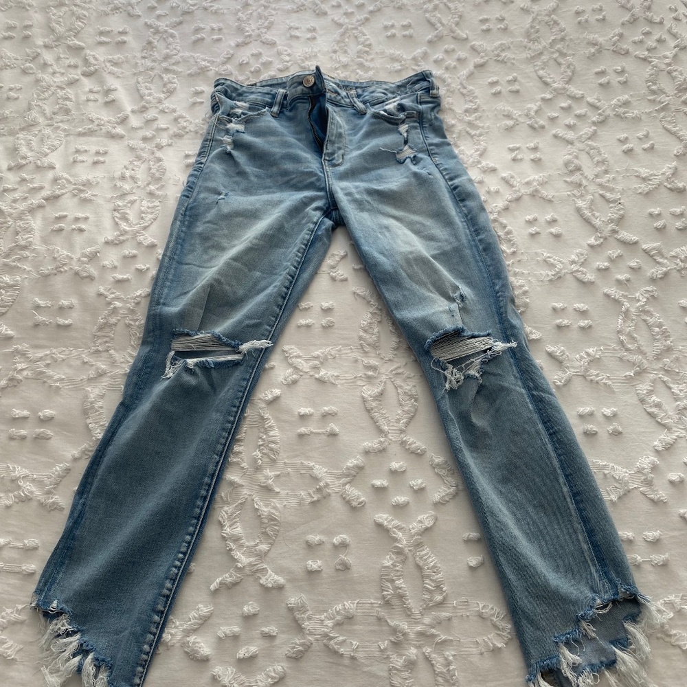 Womens Destructed Capri Jeans in 12 Long